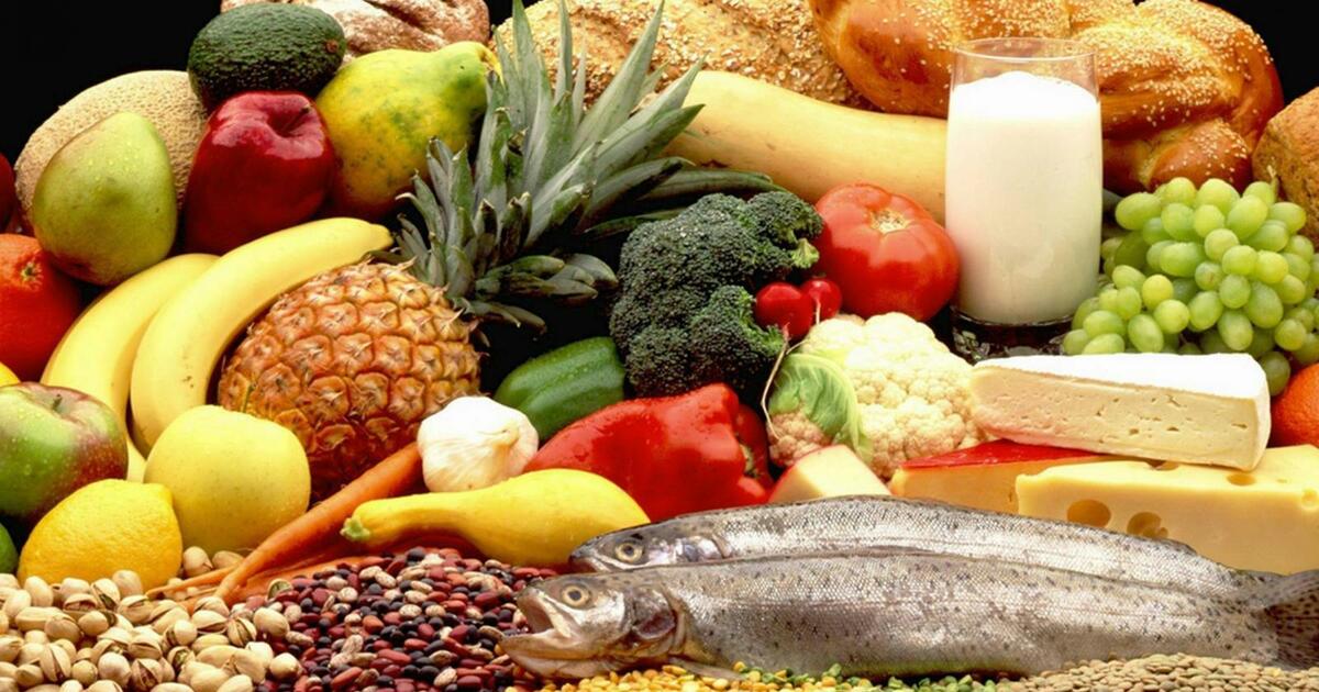 Alimentos saludables y frescos de la región